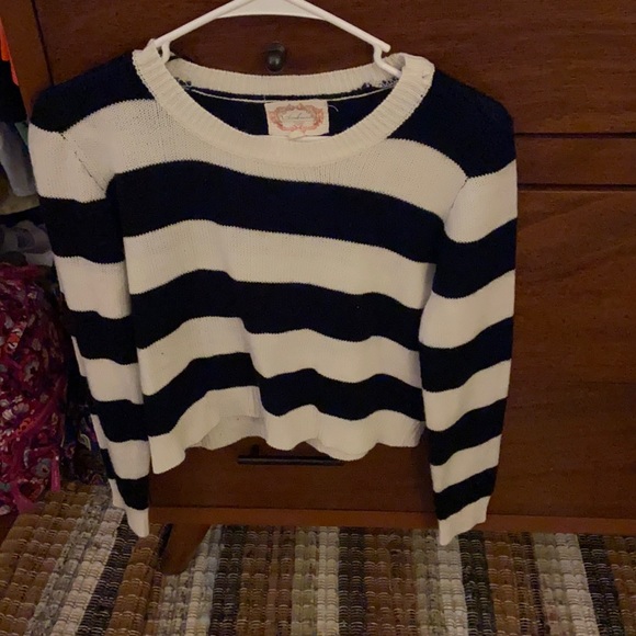 Small Black and White Striped Knit Sweater - Picture 1 of 2